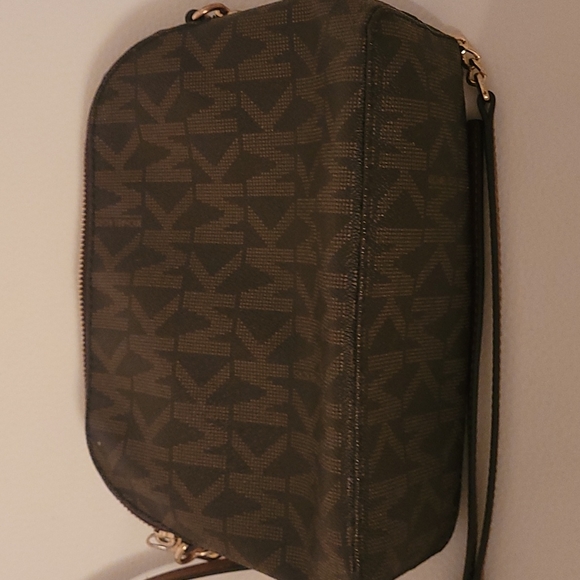 Purse - Picture 2 of 4